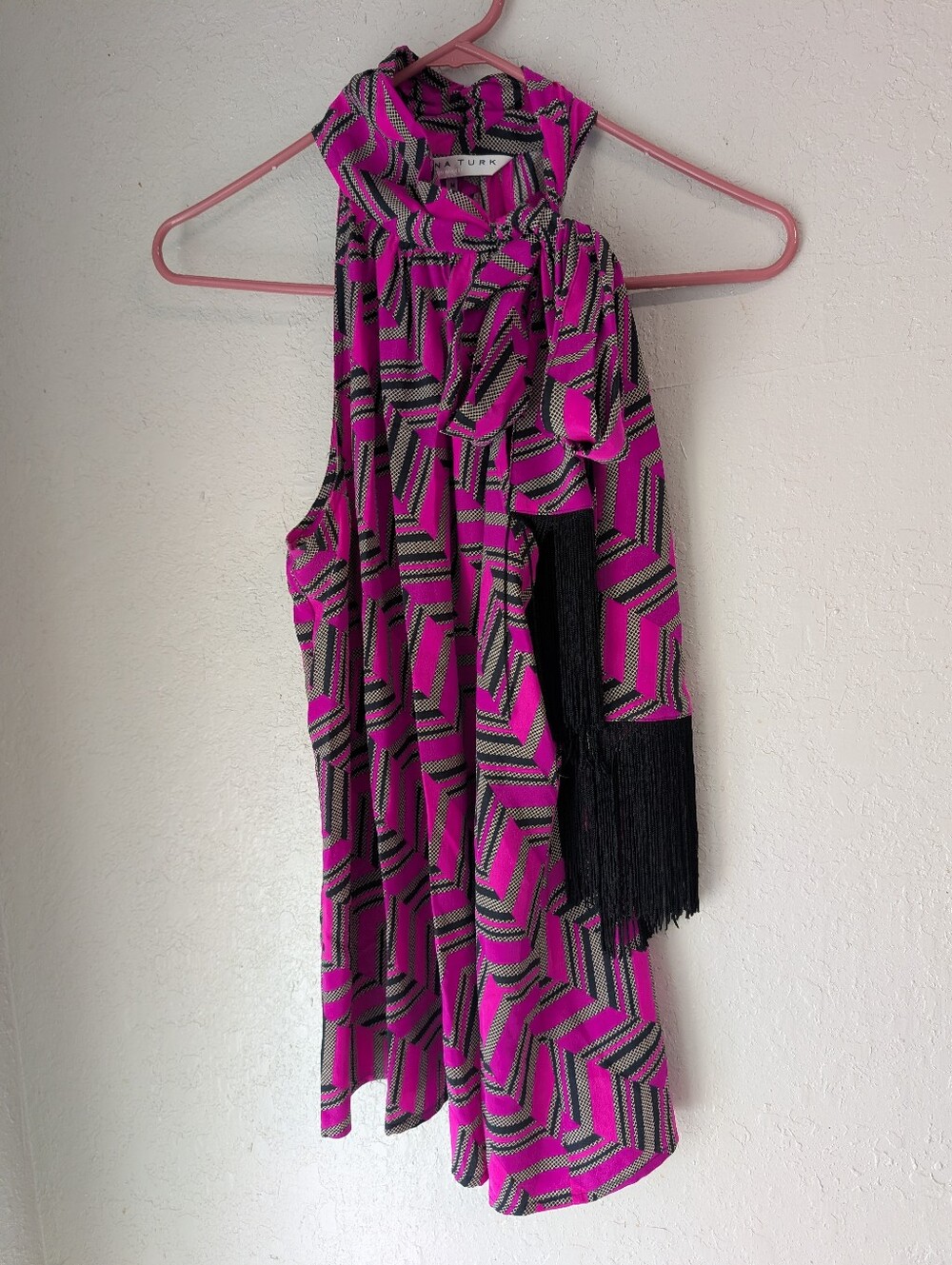 Trina Turk Geo Print Wrap Tank M Pink Black Fringe Contemporary Mod Mock Neck